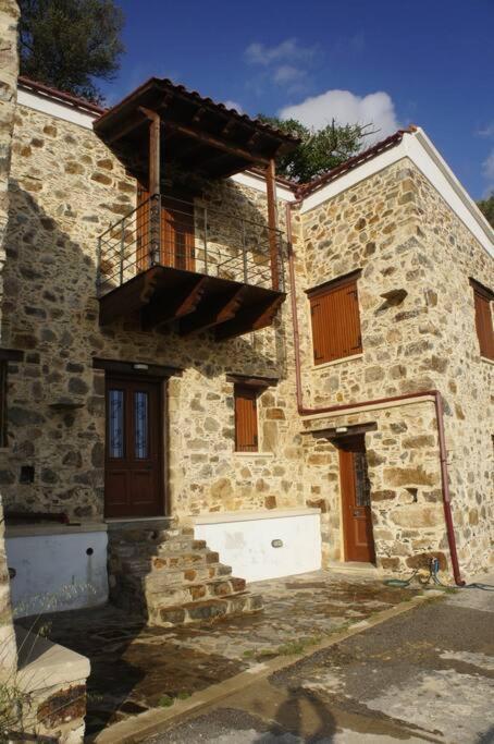 Alegria Stone House Villa Amigdhalokefali ภายนอก รูปภาพ