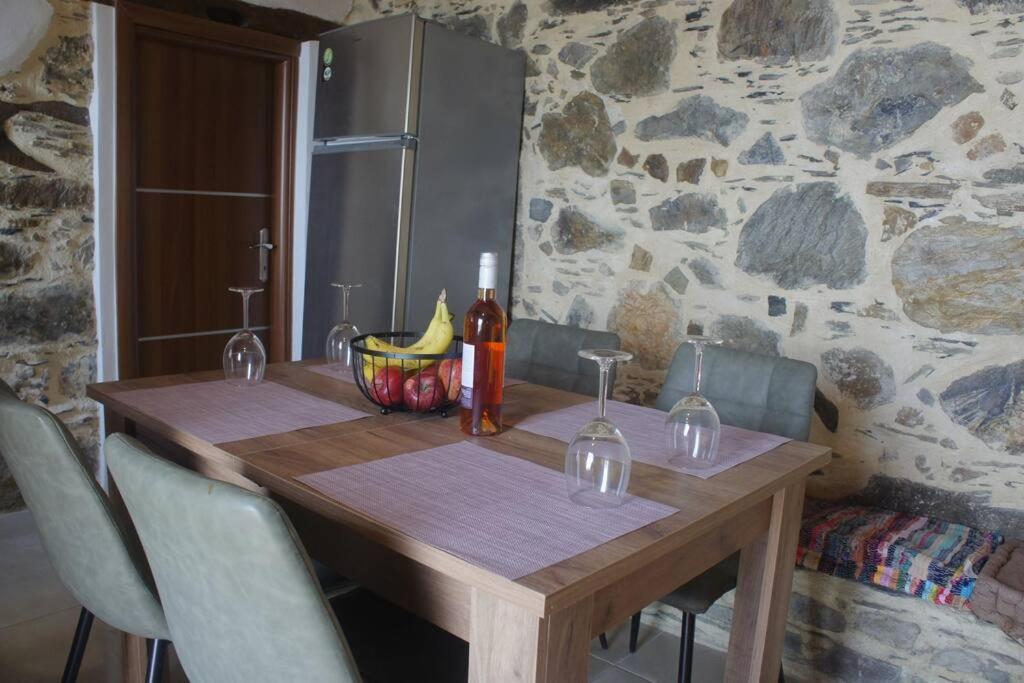 Alegria Stone House Villa Amigdhalokefali ภายนอก รูปภาพ