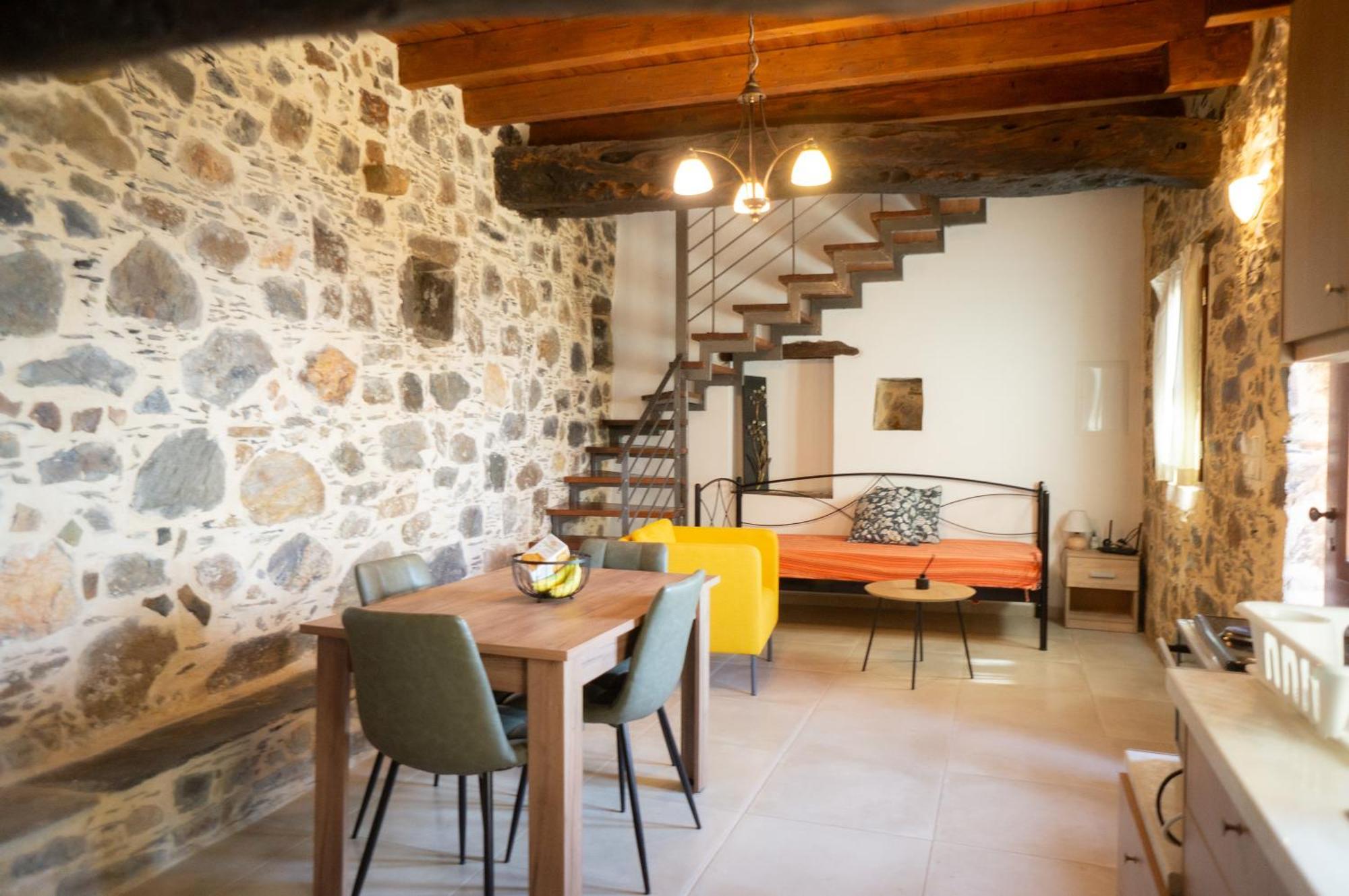 Alegria Stone House Villa Amigdhalokefali ภายนอก รูปภาพ